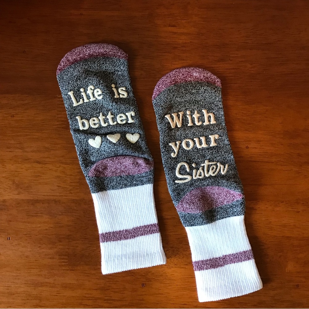 NWOT Girls Crew Length Cozy Slipper Socks, Sister Sentiments and Non Slip Grip - Picture 5 of 11